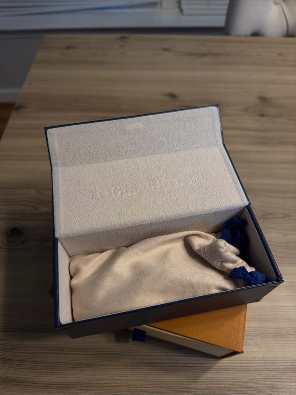 Louis Vuitton Black Sunglasses with Gold LV Emblem - Picture 7 of 7